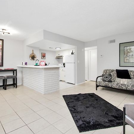Apartamento Unique Heights 1Br Apt Sleeps 4 Houston Exterior foto